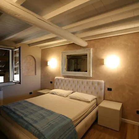 Garbo Holidays Apartment Cola (Verona)